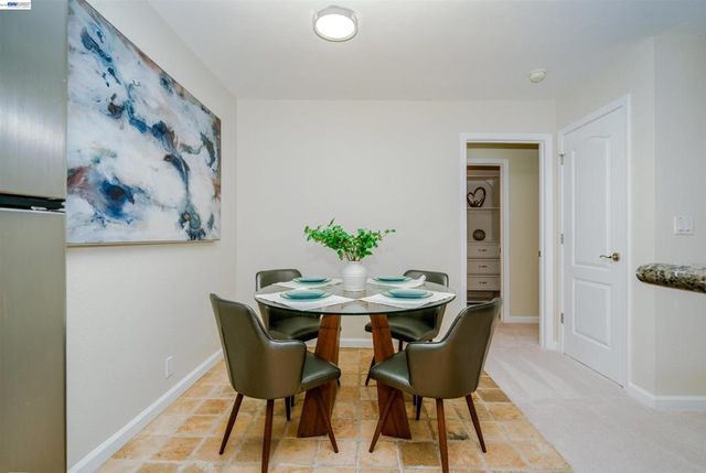 480 Dempsey Rd 283, Milpitas, CA 95035