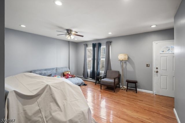 204 N Clinton St 204A, East Orange City, NJ 07017