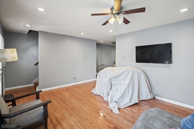 204 N Clinton St 204A, East Orange City, NJ 07017