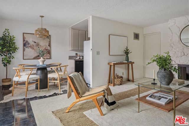 3325 Bagley Avenue 107, Los Angeles, CA 90034