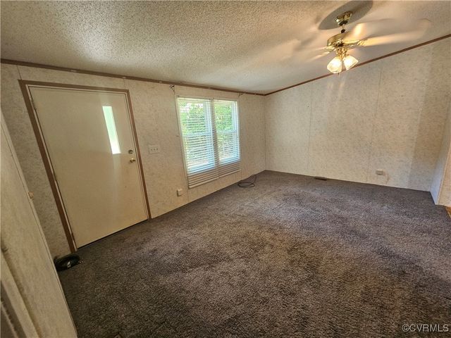 6270 Sturgeon Point Rd, Providence Forge, VA 23140