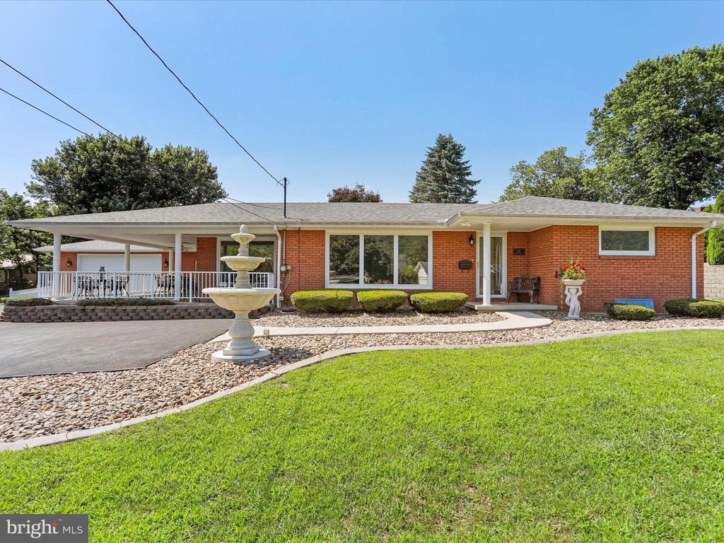 320 GRAND AVE, Keyser, WV 26726