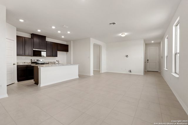 400 PANTHER PASS, Seguin, TX 78155