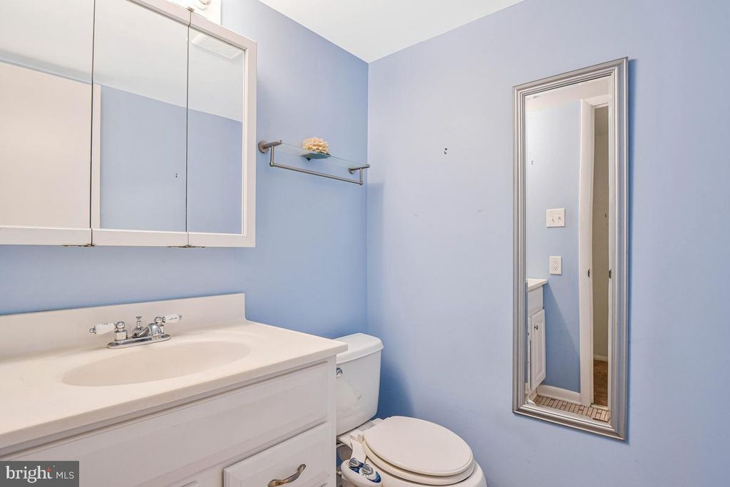 Image 18 of property listing at 13307 CHALFONT AVE, Fort Washington, MD 20744