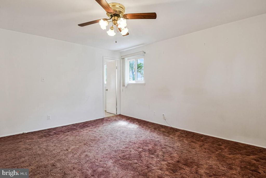 Image 25 of property listing at 13307 CHALFONT AVE, Fort Washington, MD 20744