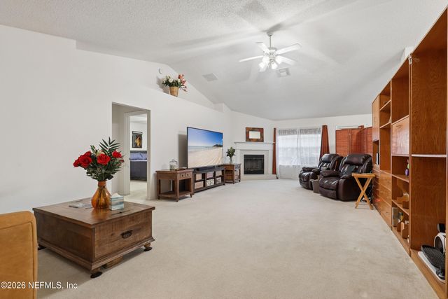 3642 MEADOWGREEN Lane, Middleburg, FL 32068