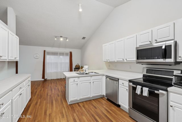 3642 MEADOWGREEN Lane, Middleburg, FL 32068