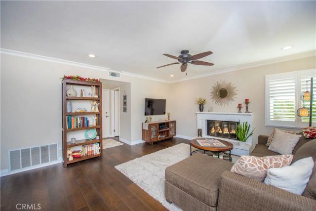 2598 Independence, Corona, CA 92882