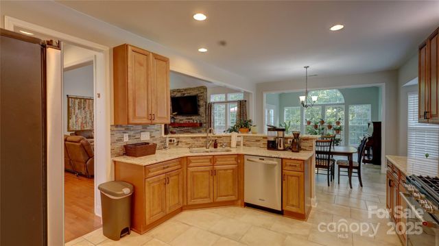 161 Crimson Orchard Drive, Mooresville, NC 28115