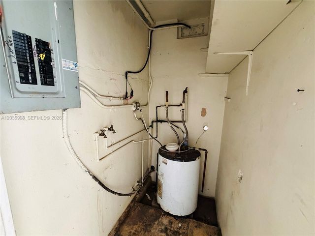 1550 E 10th Avenue, Hialeah, FL 33010