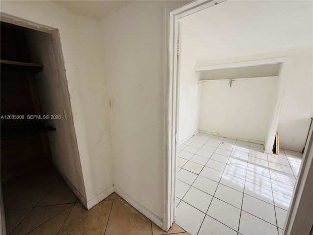 1550 E 10th Avenue, Hialeah, FL 33010