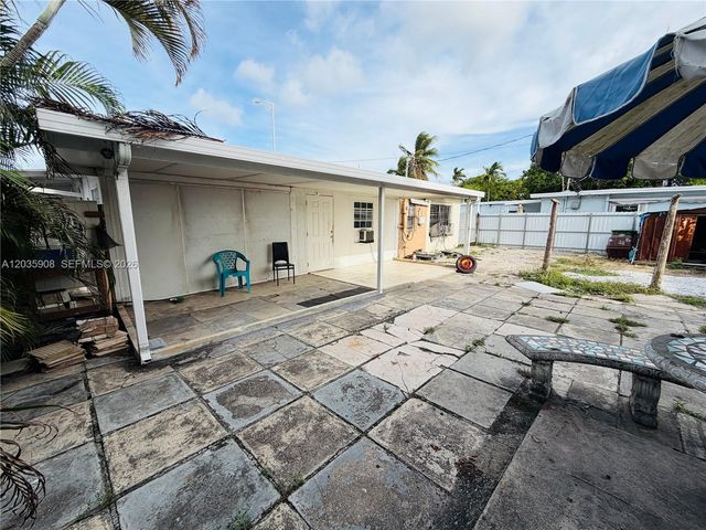 1550 E 10th Avenue, Hialeah, FL 33010