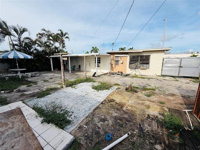 1550 E 10th Avenue, Hialeah, FL 33010
