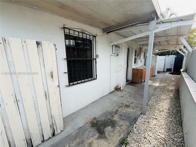 1550 E 10th Avenue, Hialeah, FL 33010