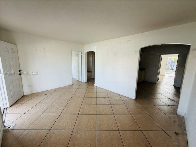 1550 E 10th Avenue, Hialeah, FL 33010