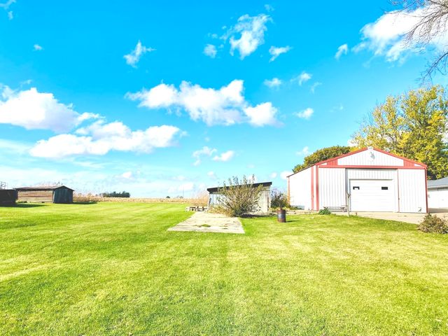 210 S 1st Street, Holcomb, IL 61043