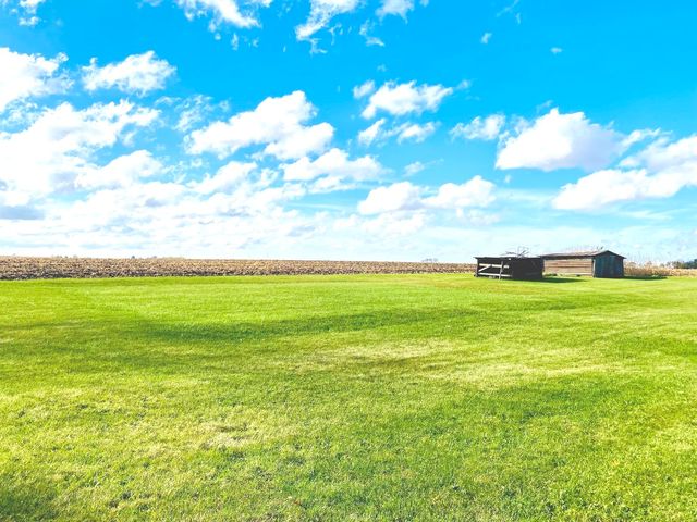 210 S 1st Street, Holcomb, IL 61043