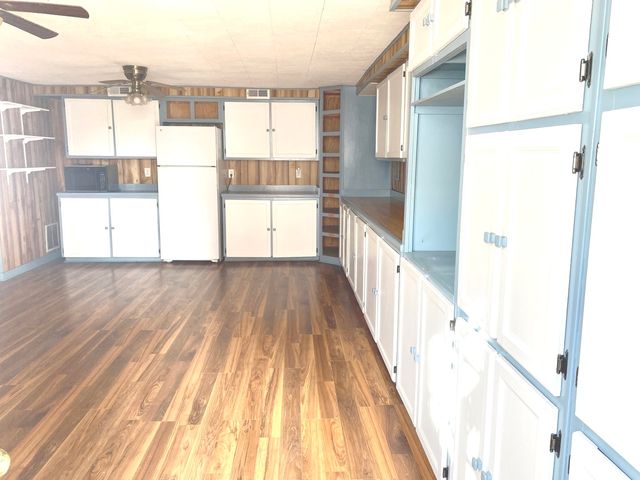 210 S 1st Street, Holcomb, IL 61043