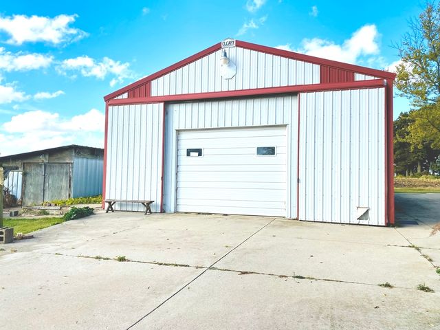 210 S 1st Street, Holcomb, IL 61043