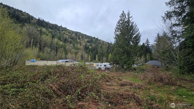 5898 Mt Baker Highway, Deming, WA 98244