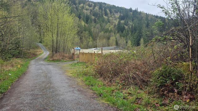 5898 Mt Baker Highway, Deming, WA 98244