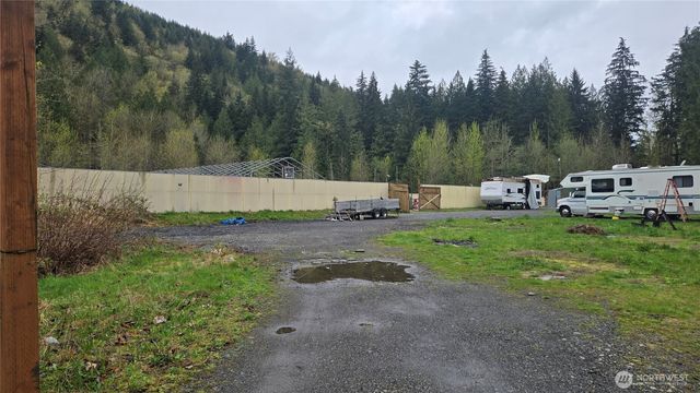 5898 Mt Baker Highway, Deming, WA 98244