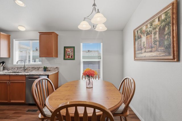 132 Sunrise Bluffs Drive, Belen, NM 87002