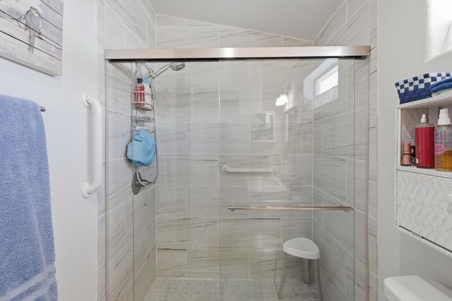 132 Sunrise Bluffs Drive, Belen, NM 87002