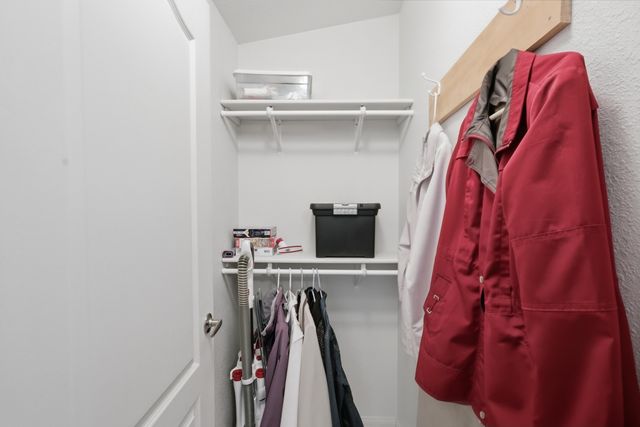 132 Sunrise Bluffs Drive, Belen, NM 87002