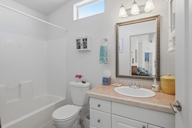 132 Sunrise Bluffs Drive, Belen, NM 87002