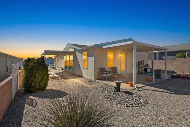 132 Sunrise Bluffs Drive, Belen, NM 87002