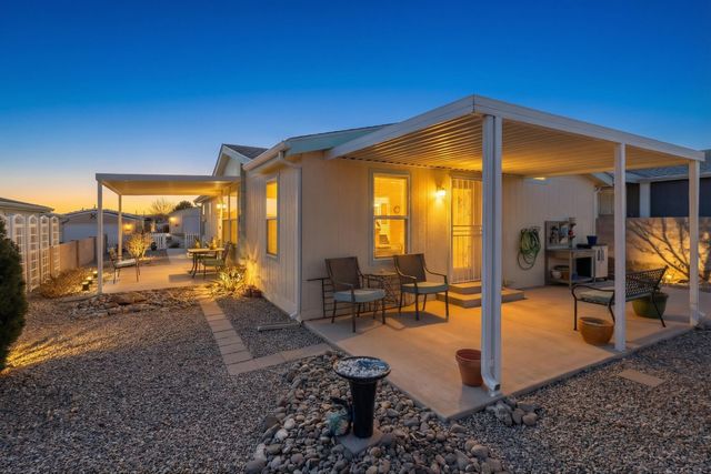 132 Sunrise Bluffs Drive, Belen, NM 87002