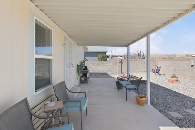 132 Sunrise Bluffs Drive, Belen, NM 87002