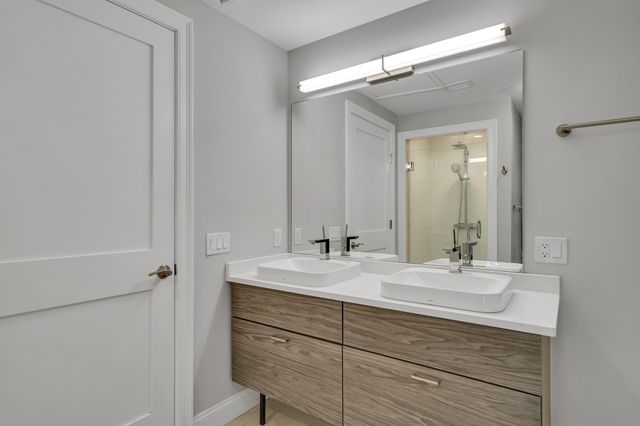 771-781 Harrison Ave 406, Boston, MA 02118