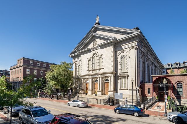771-781 Harrison Ave 406, Boston, MA 02118