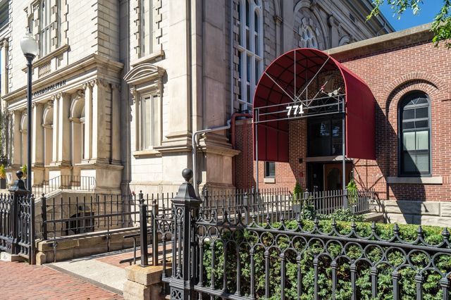 771-781 Harrison Ave 406, Boston, MA 02118