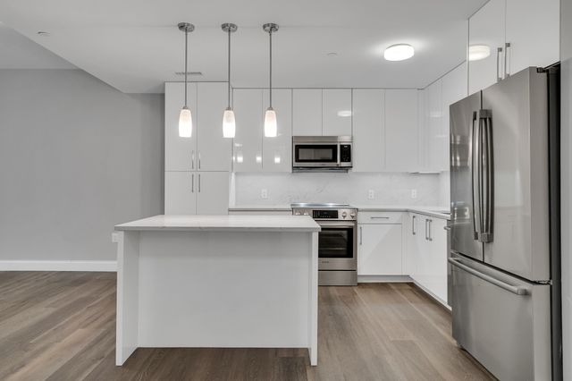 771-781 Harrison Ave 406, Boston, MA 02118
