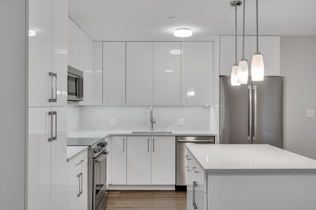 771-781 Harrison Ave 406, Boston, MA 02118