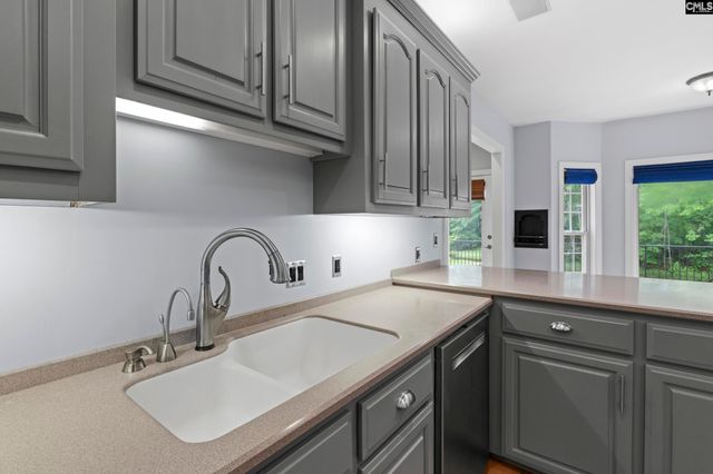 112 Lakeside Road, Chapin, SC 29036