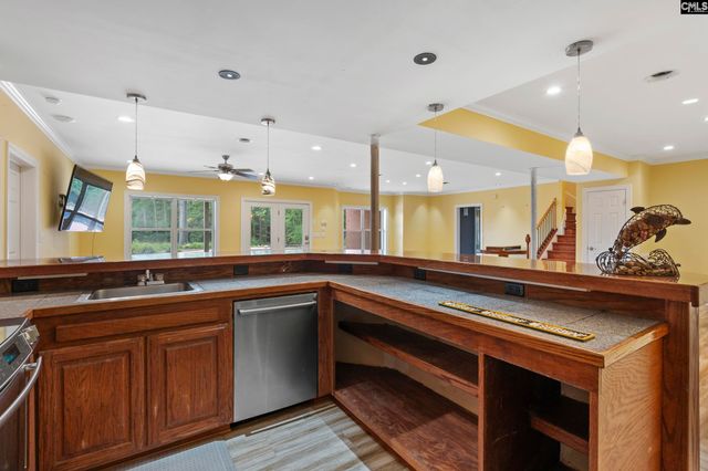 112 Lakeside Road, Chapin, SC 29036