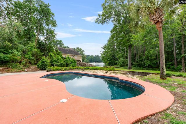 112 Lakeside Road, Chapin, SC 29036