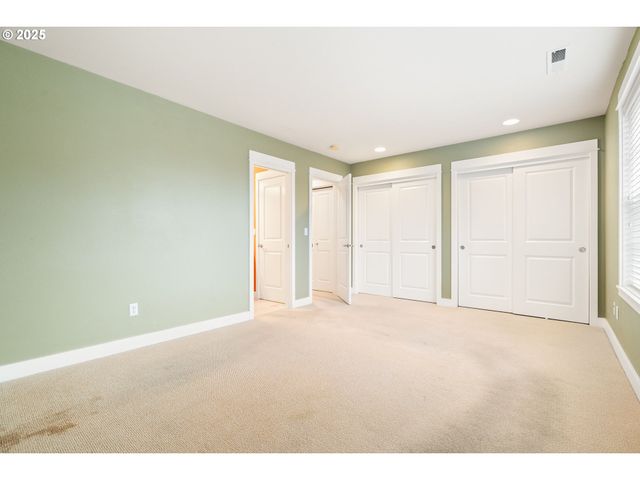 2338 Nw EDGEWOOD Pl 32, Portland, OR 97229