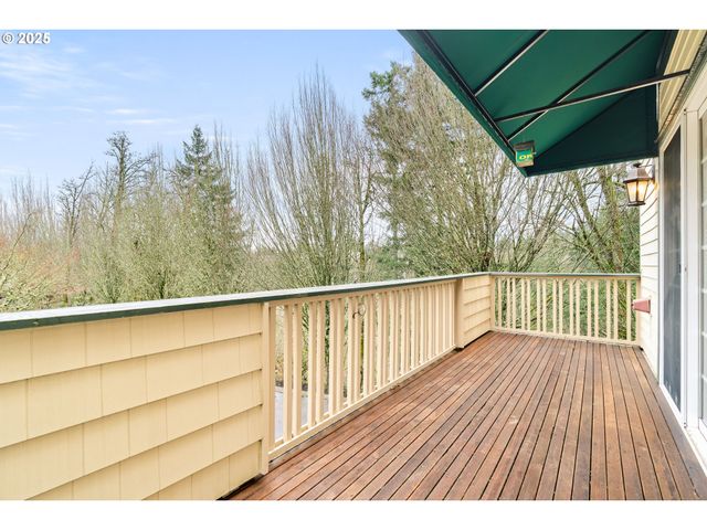 2338 Nw EDGEWOOD Pl 32, Portland, OR 97229