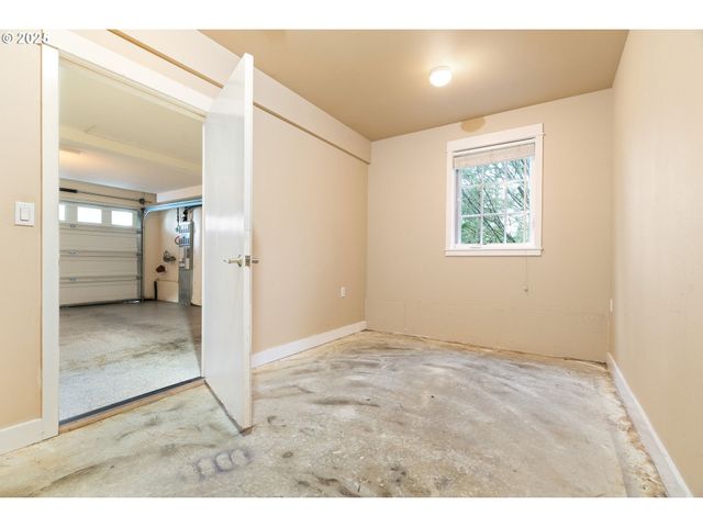 2338 Nw EDGEWOOD Pl 32, Portland, OR 97229