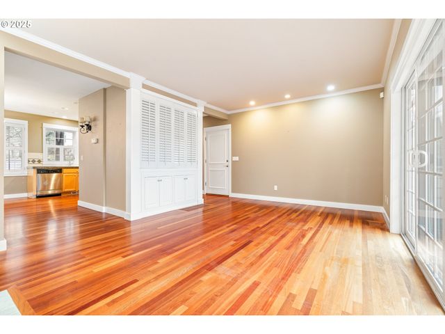 2338 Nw EDGEWOOD Pl 32, Portland, OR 97229