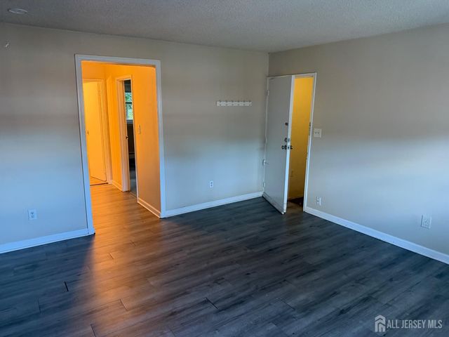 289 Main Street 4b, Spotswood, NJ 08884
