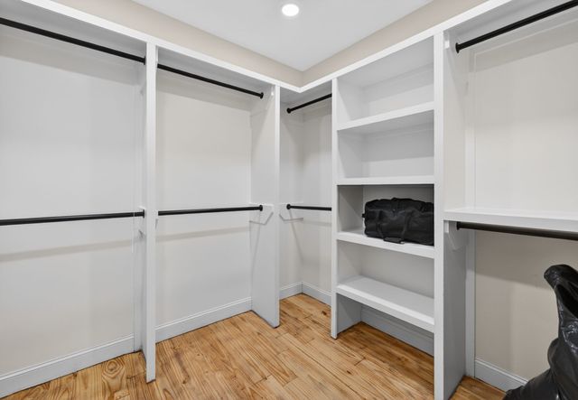 410 3rd Ave, Fayetteville, TN 37334