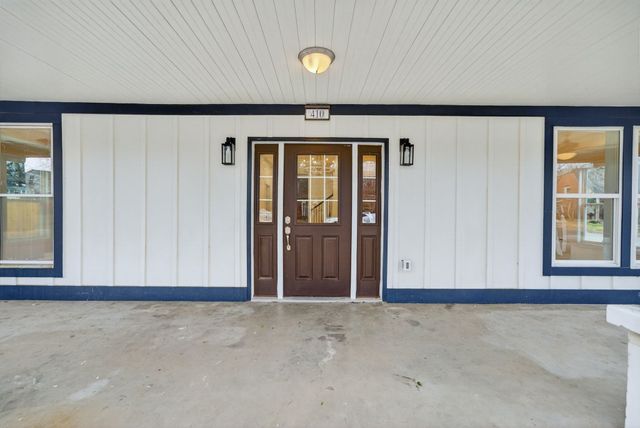 410 3rd Ave, Fayetteville, TN 37334