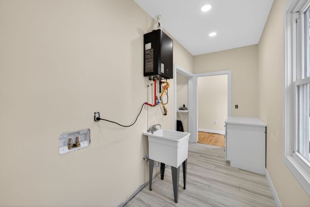 410 3rd Ave, Fayetteville, TN 37334