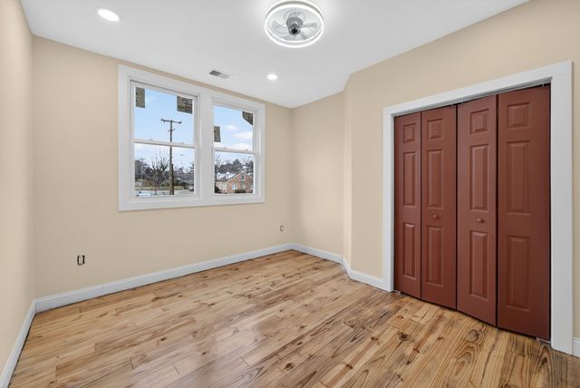 410 3rd Ave, Fayetteville, TN 37334